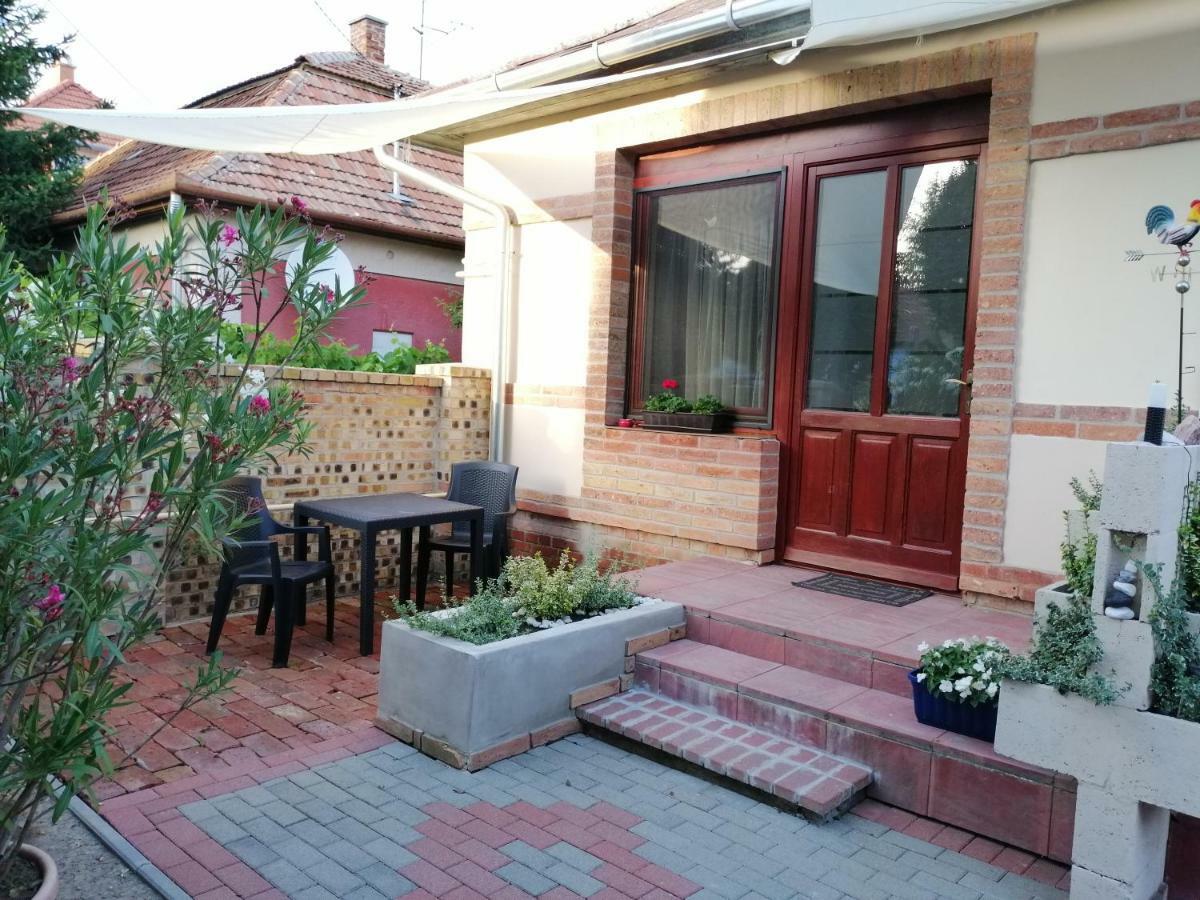 Kerekvar Apartman Gyula Exterior photo